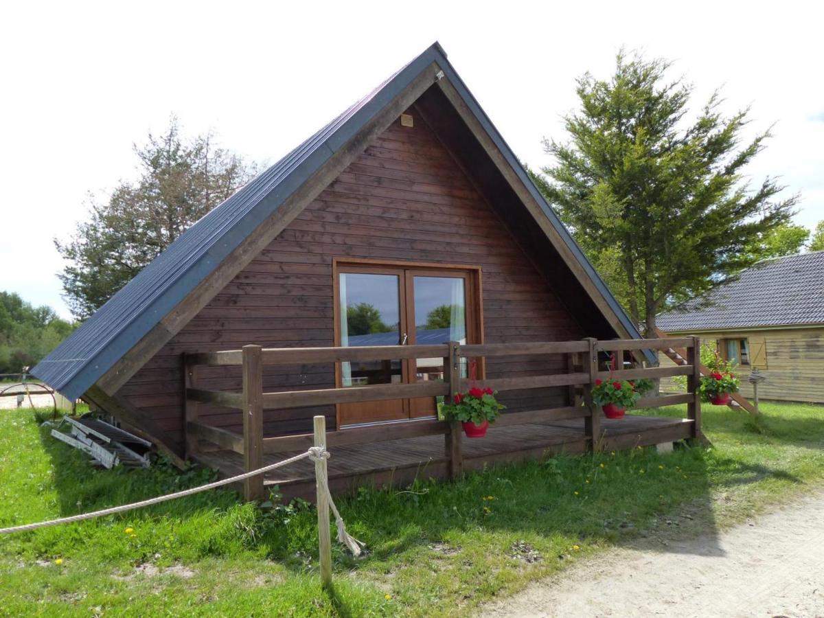 Chalet Familial Pres De Vichy, Terrasse, Animaux Acceptes - Fr-1-489-274 Le Vernet  المظهر الخارجي الصورة